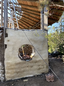 Natural Building methods using earthbag using light clay.